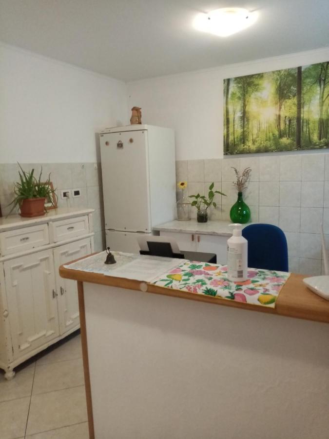 Rooms Serafin 모토분 외부 사진