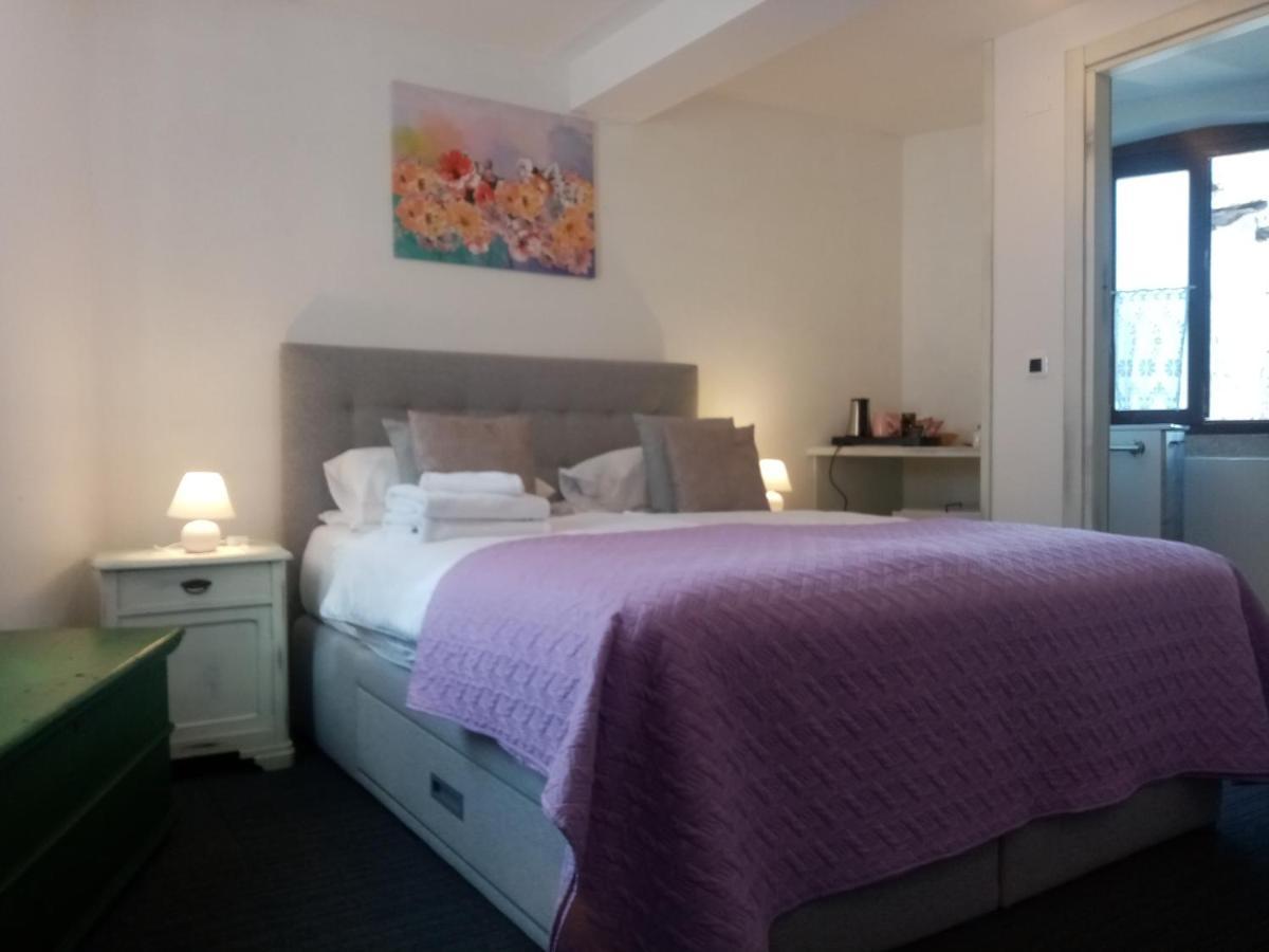 Rooms Serafin 모토분 외부 사진