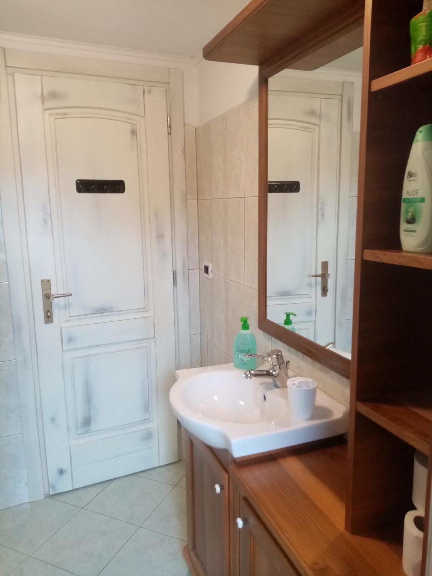 Rooms Serafin 모토분 외부 사진